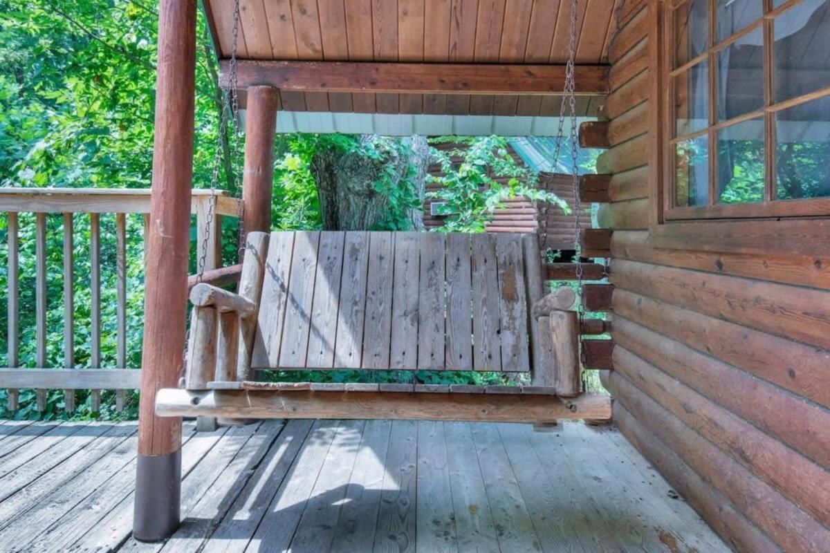 Secluded Rustic Cabin With Views Bloomington Eksteriør bilde